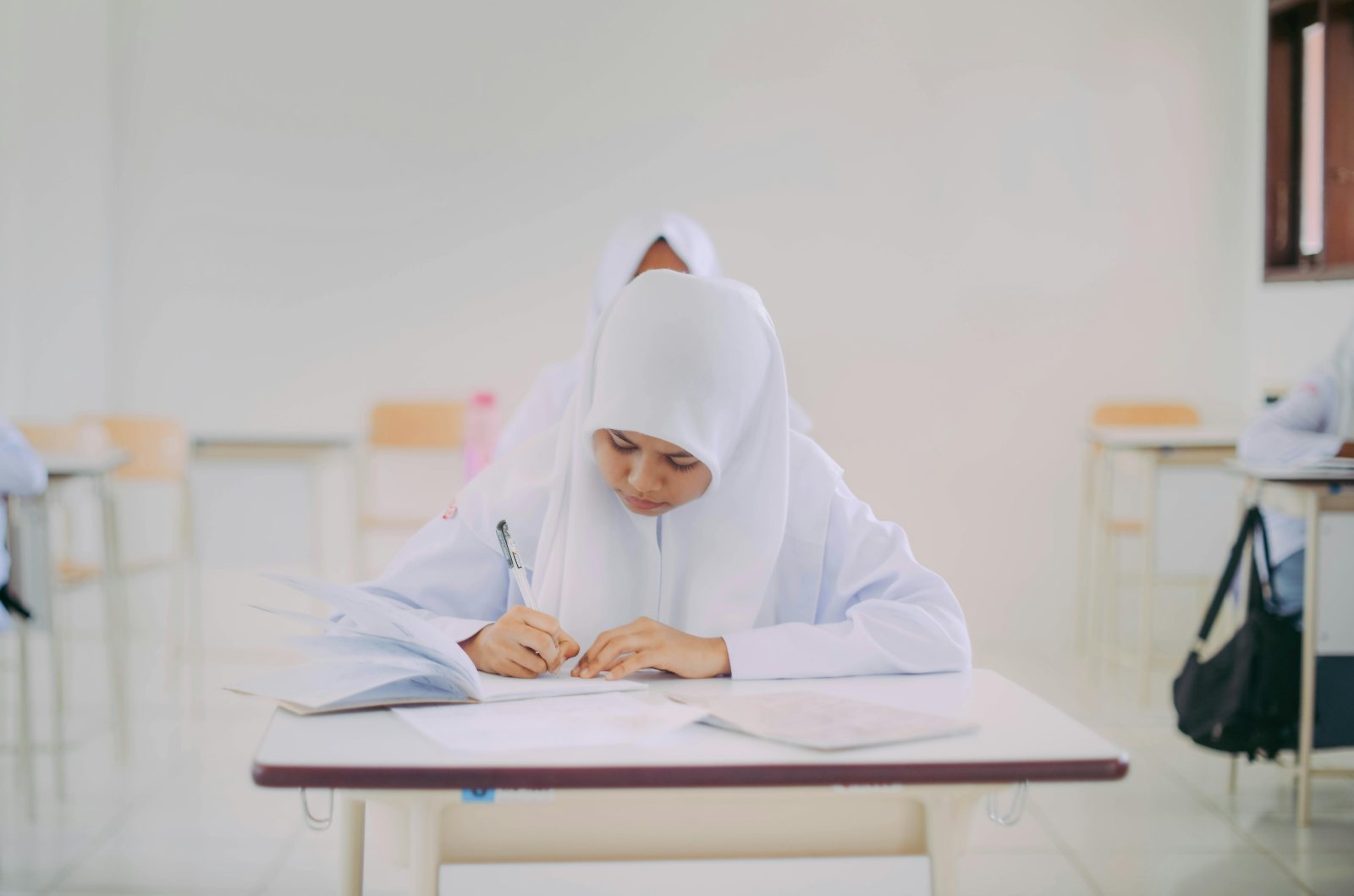 Sekolah Menggelar Upacara Bendera Awal Semester